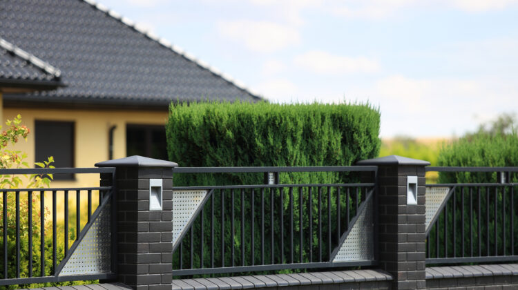 Przęsła ogrodzeniowe na wymiar - najlepszy sposób na perfekcyjne ogrodzenie!