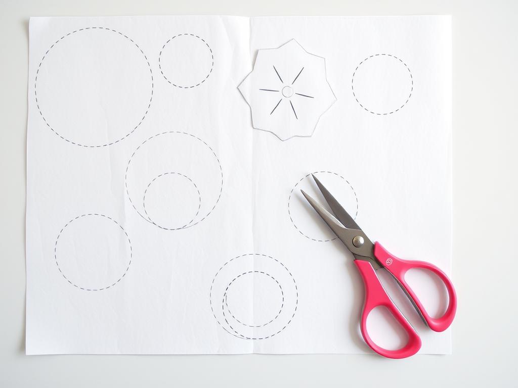 Szablony kół do wycięcia z filcu